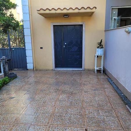 Italian Style Apartment Durrës 外观 照片